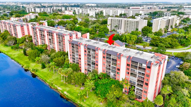 2200 S Cypress Bend Drive S 702, Pompano Beach, FL 33069