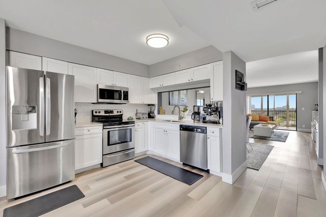 2200 S Cypress Bend Drive S 702, Pompano Beach, FL 33069