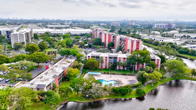 2200 S Cypress Bend Drive S 702, Pompano Beach, FL 33069