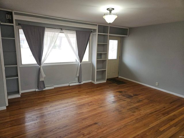 19312 Haviland Drive, South Bend, IN 46637