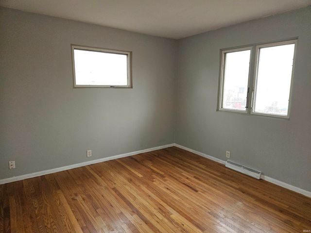 19312 Haviland Drive, South Bend, IN 46637