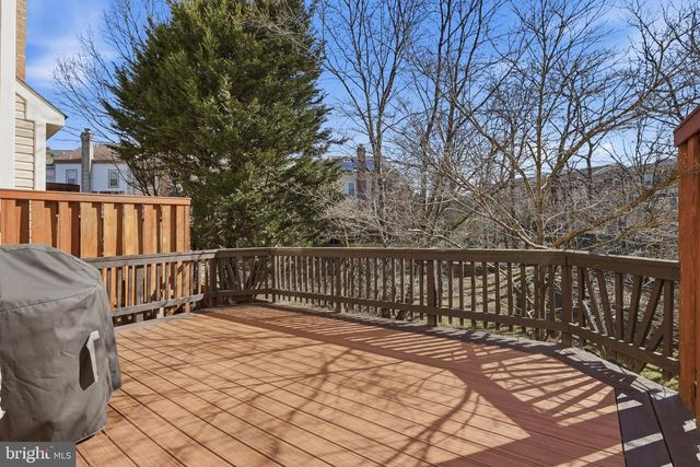 8027 TANWORTH CT, Springfield, VA 22152