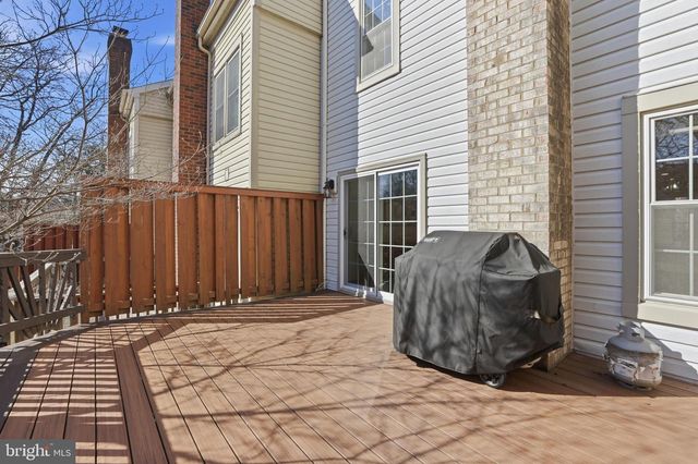 8027 TANWORTH CT, Springfield, VA 22152