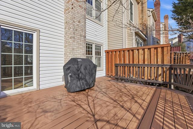 8027 TANWORTH CT, Springfield, VA 22152