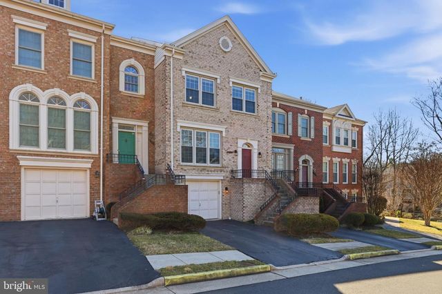 8027 TANWORTH CT, Springfield, VA 22152