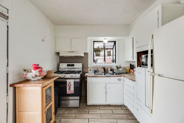 106 W Vista Drive, Garland, TX 75041