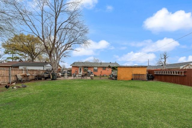 106 W Vista Drive, Garland, TX 75041