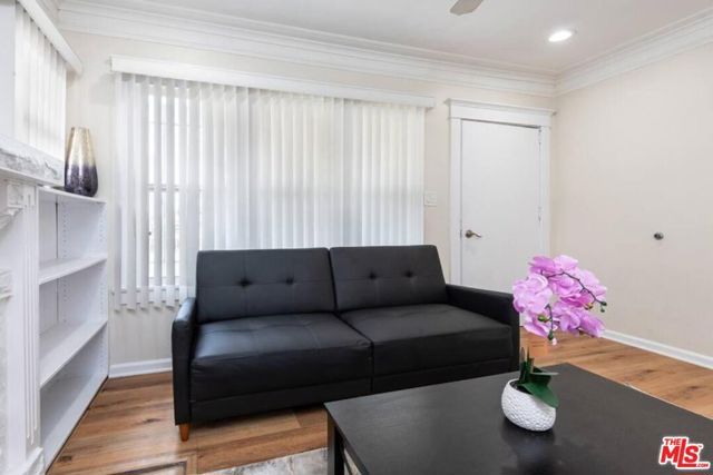 1165 W 38th Street, Los Angeles, CA 90037