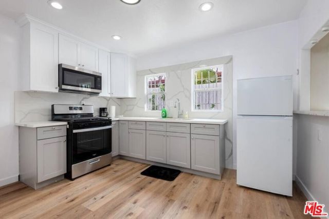 1165 W 38th Street, Los Angeles, CA 90037