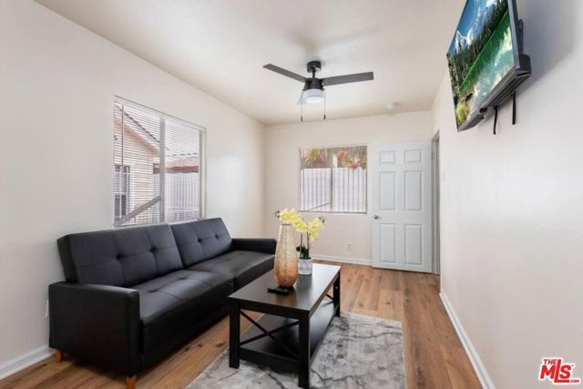 1165 W 38th Street, Los Angeles, CA 90037