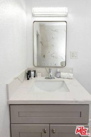 1165 W 38th Street, Los Angeles, CA 90037