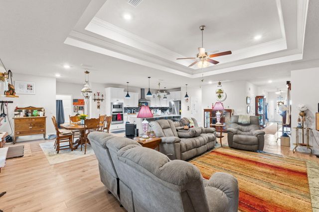 58 Hammock Breeze Drive, Freeport, FL 32439
