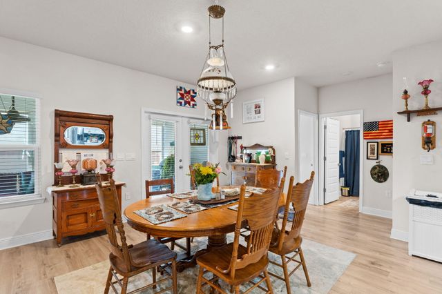 58 Hammock Breeze Drive, Freeport, FL 32439