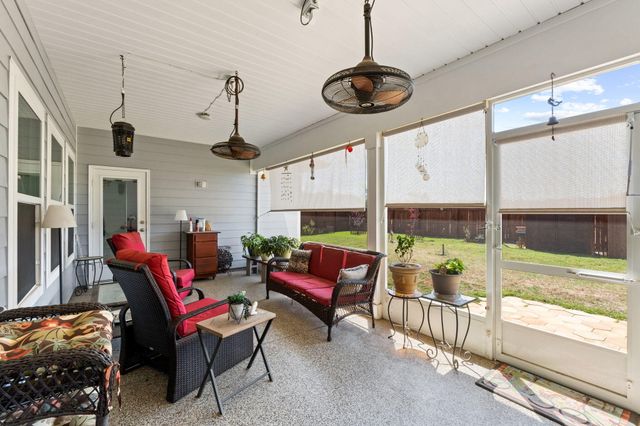 58 Hammock Breeze Drive, Freeport, FL 32439