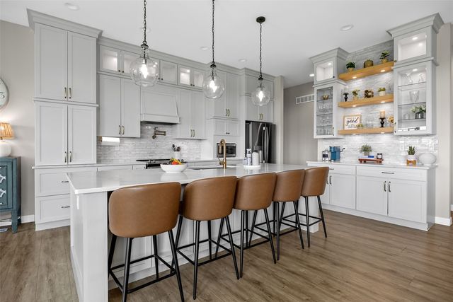 1601 Heartland St, Fairfax, IA 52888