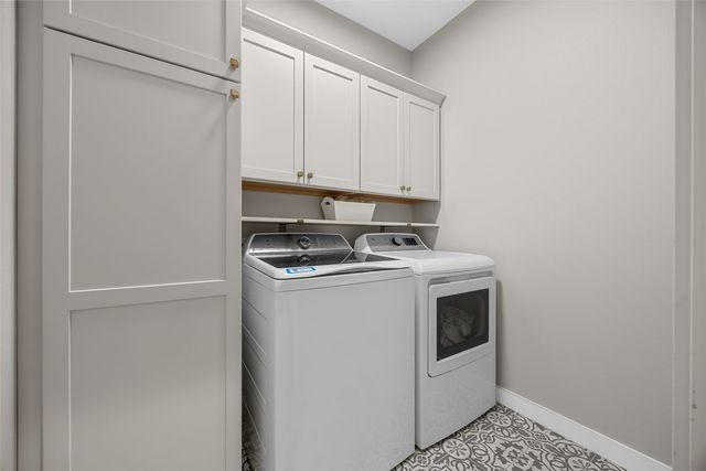 1601 Heartland St, Fairfax, IA 52888