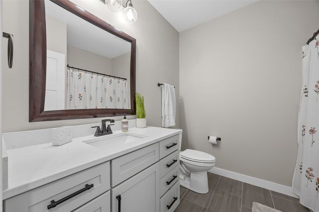 1601 Heartland St, Fairfax, IA 52888