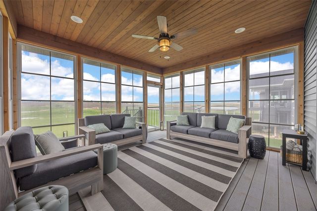 1601 Heartland St, Fairfax, IA 52888