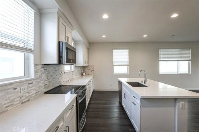 919 E 2nd, Santa Ana, CA 92701