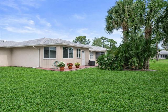 460 Franconia Circle A, Lake Worth, FL 33467