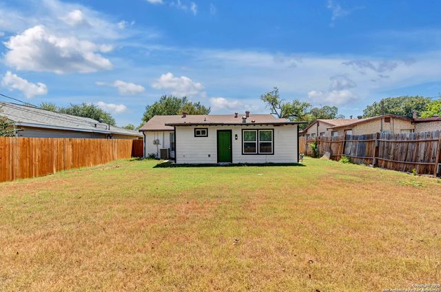 227 Burwood, San Antonio, TX 78213