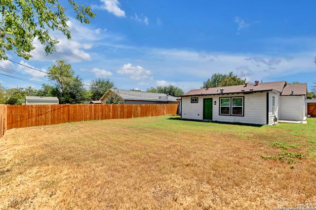 227 Burwood, San Antonio, TX 78213