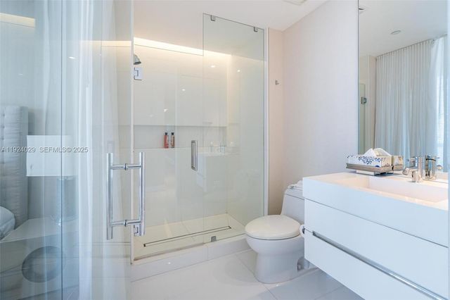 17121 Collins Ave 3201, Sunny Isles Beach, FL 33160