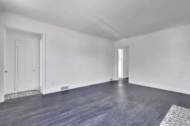 5903 Somerset Avenue, Detroit, MI 48224