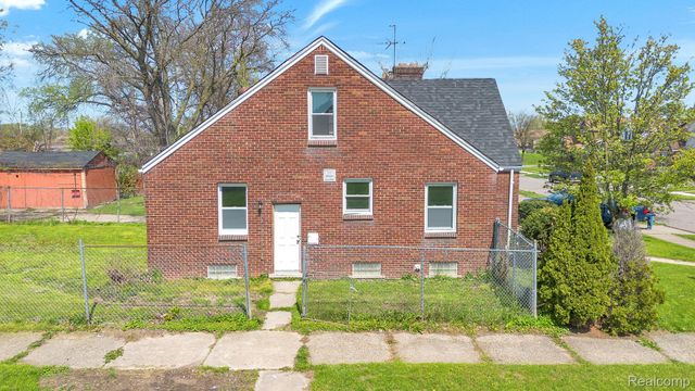 5903 Somerset Avenue, Detroit, MI 48224