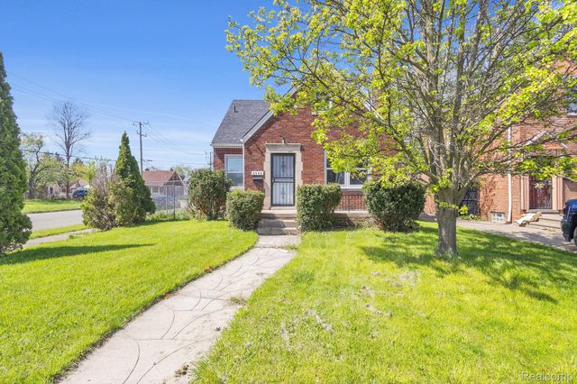 5903 Somerset Avenue, Detroit, MI 48224
