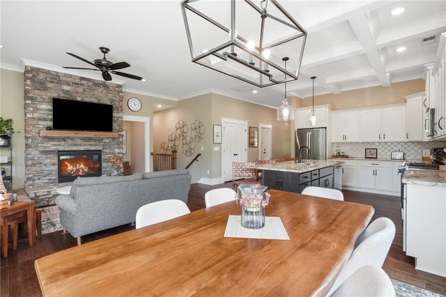 9 Silkvine Court, Travelers Rest, SC 29690