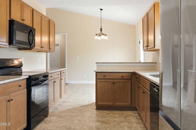 404 S Eastwood Drive, Benson, NC 27504