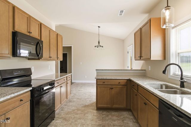 404 S Eastwood Drive, Benson, NC 27504