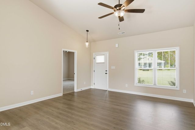 404 S Eastwood Drive, Benson, NC 27504