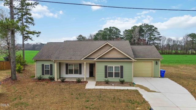 404 S Eastwood Drive, Benson, NC 27504