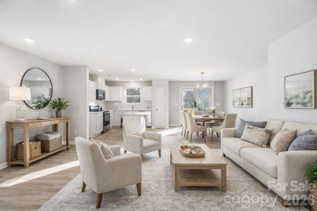 1201 Suncrest Avenue, Statesville, NC 28677