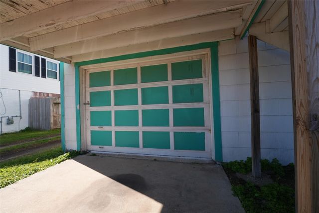 2313 67th Street, Galveston, TX 77551