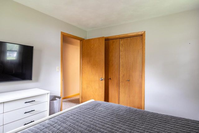 2515 S GREENVIEW STREET, Appleton, WI 54915