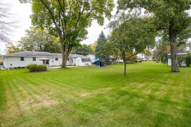 2515 S GREENVIEW STREET, Appleton, WI 54915