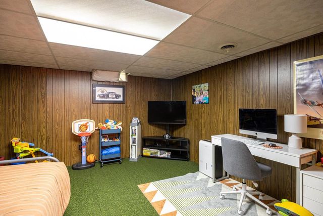 2515 S GREENVIEW STREET, Appleton, WI 54915