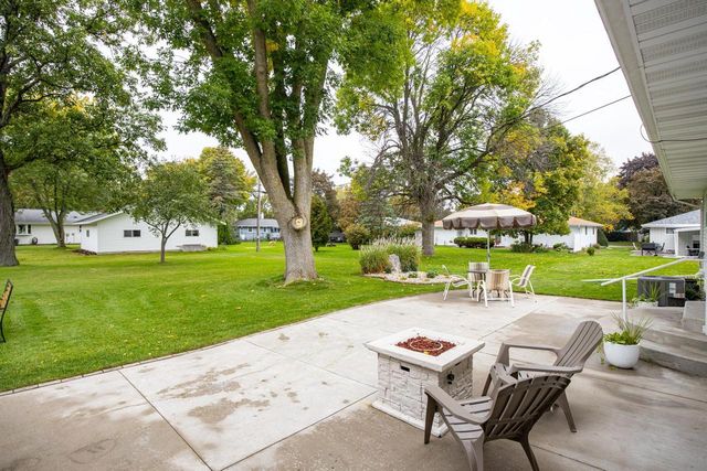 2515 S GREENVIEW STREET, Appleton, WI 54915