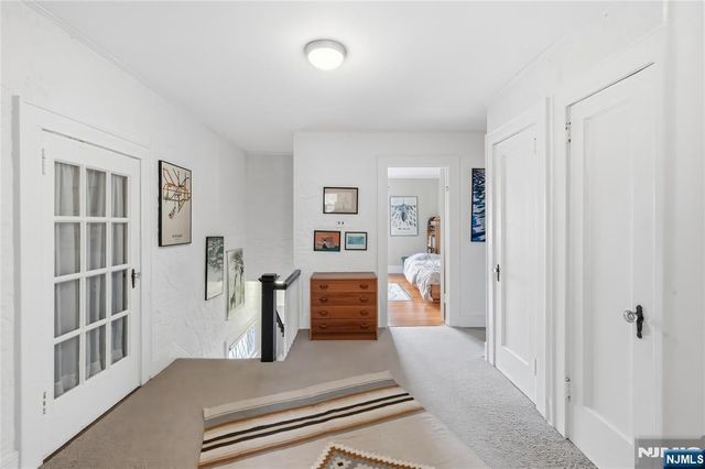 69 Sussex Road, Tenafly, NJ 07670