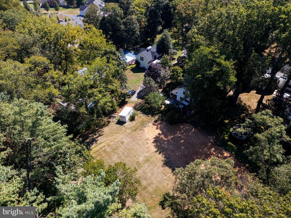 11214 STUART MILL RD, Oakton, VA 22124