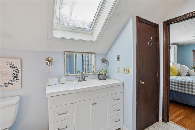 6 Maple Drive, Bedford, NH 03110