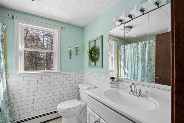 6 Maple Drive, Bedford, NH 03110