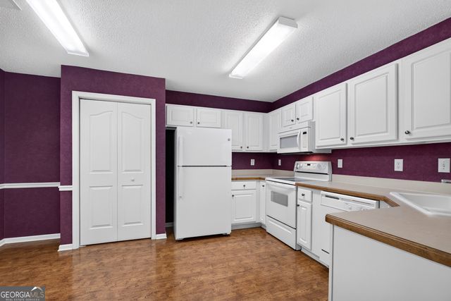 315 Cloverwood Drive, Fayetteville, GA 30215