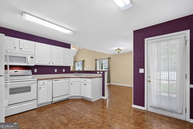 315 Cloverwood Drive, Fayetteville, GA 30215