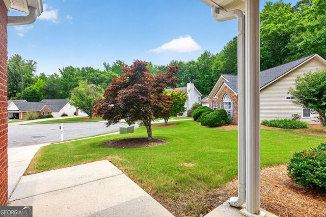 315 Cloverwood Drive, Fayetteville, GA 30215