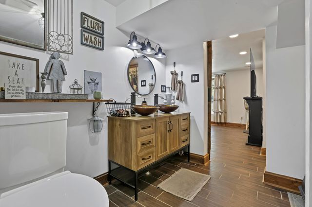 5470 Pleasant Chapel Road, Heath, OH 43056