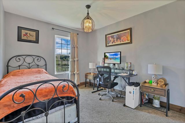 5470 Pleasant Chapel Road, Heath, OH 43056